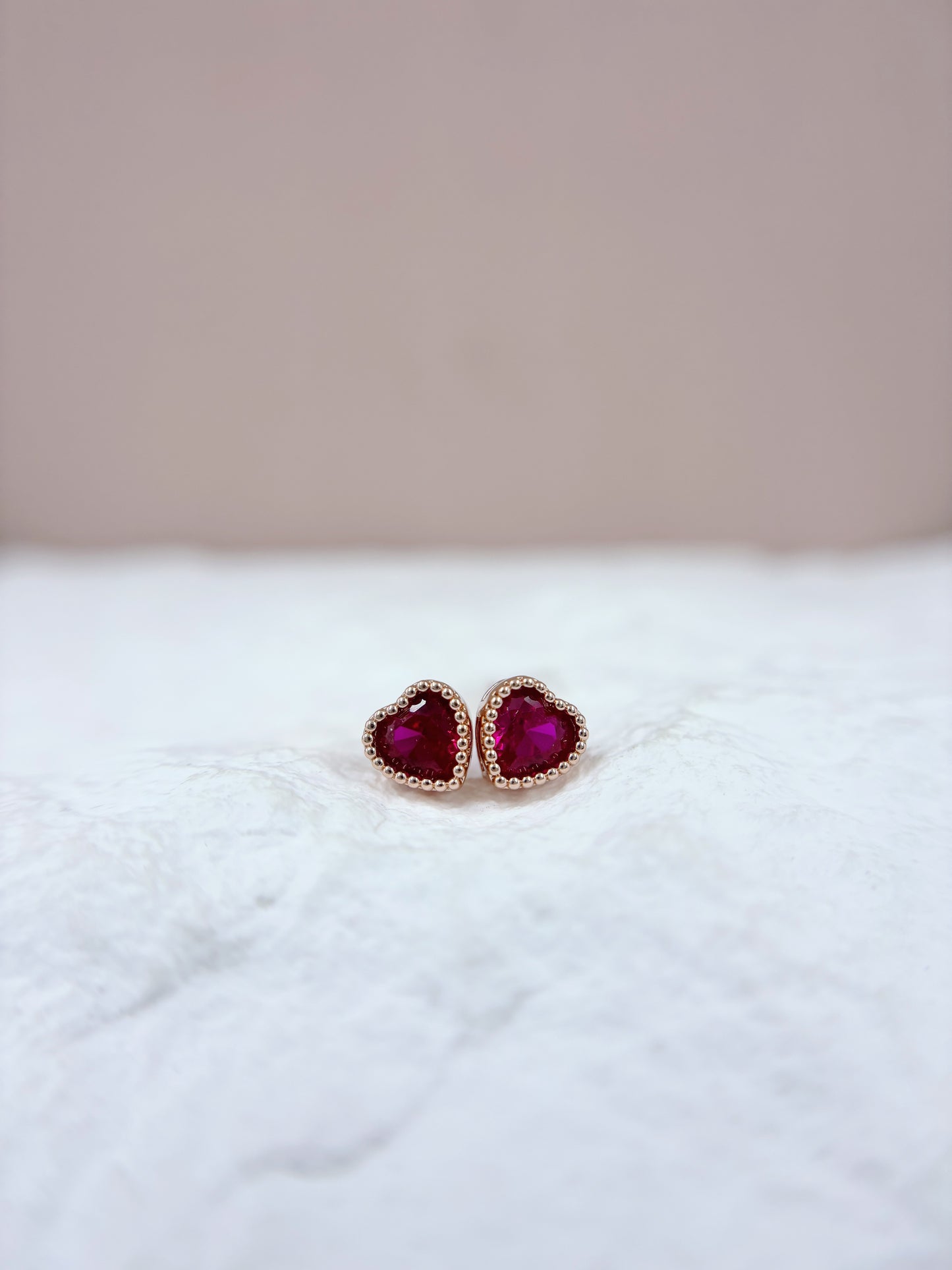 Earrings | 0.5 Carat | Dark Pink Heart Filigree