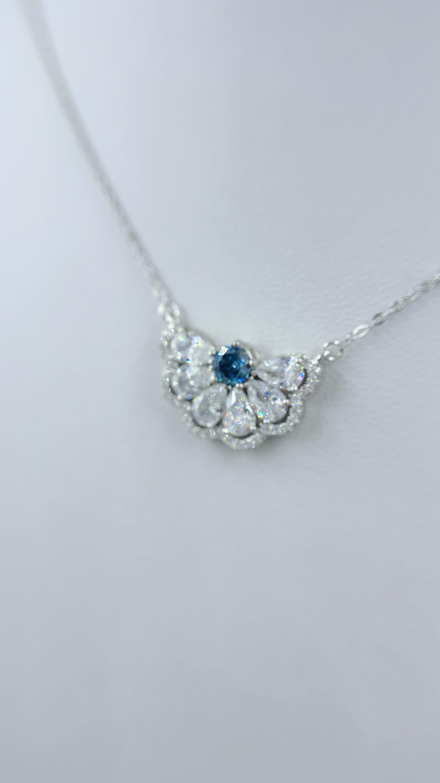 Necklace | 0.5 Carat | Aegean Blue Diadem
