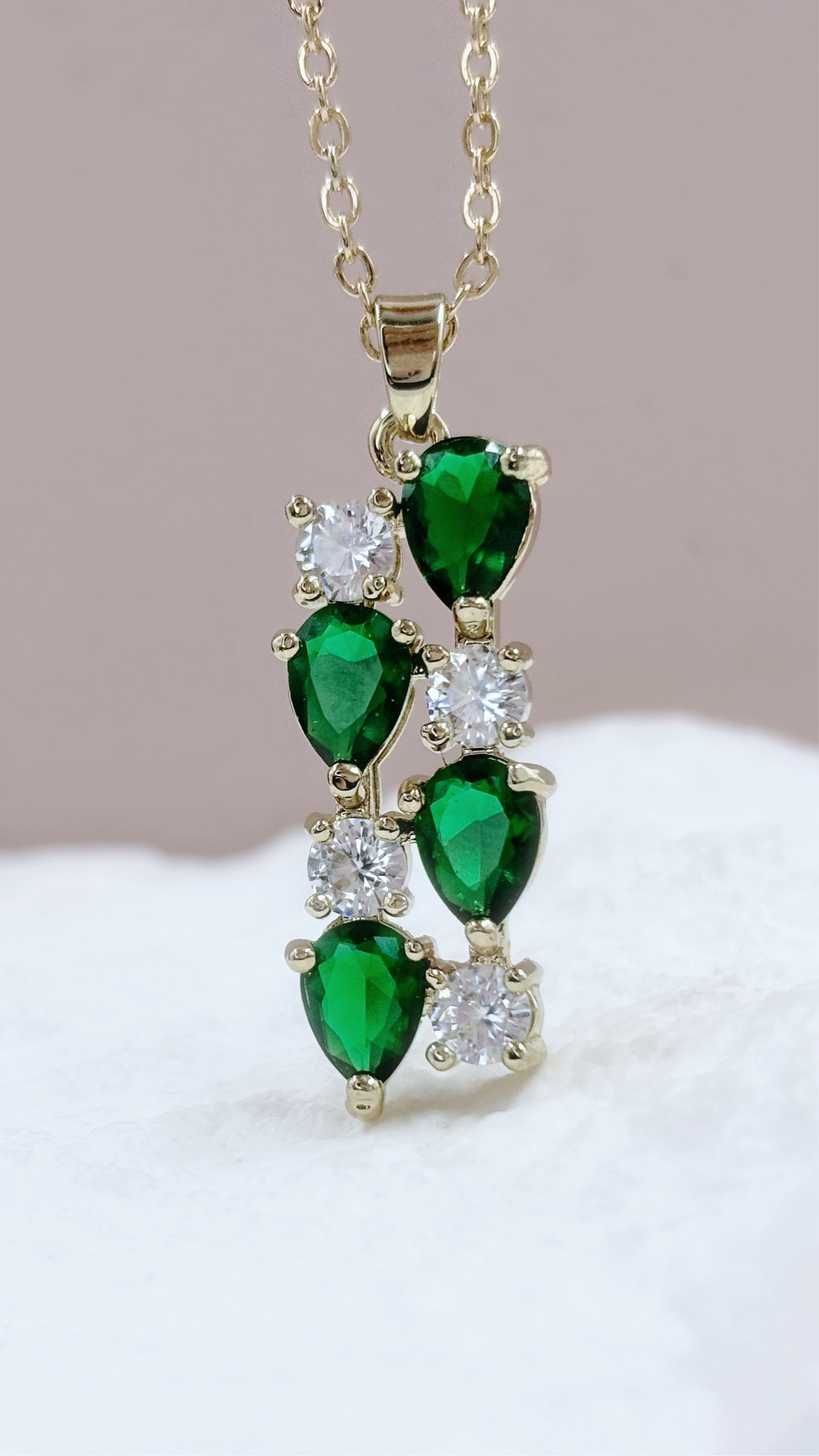 Multi Gem Necklace | Emerald Green & White