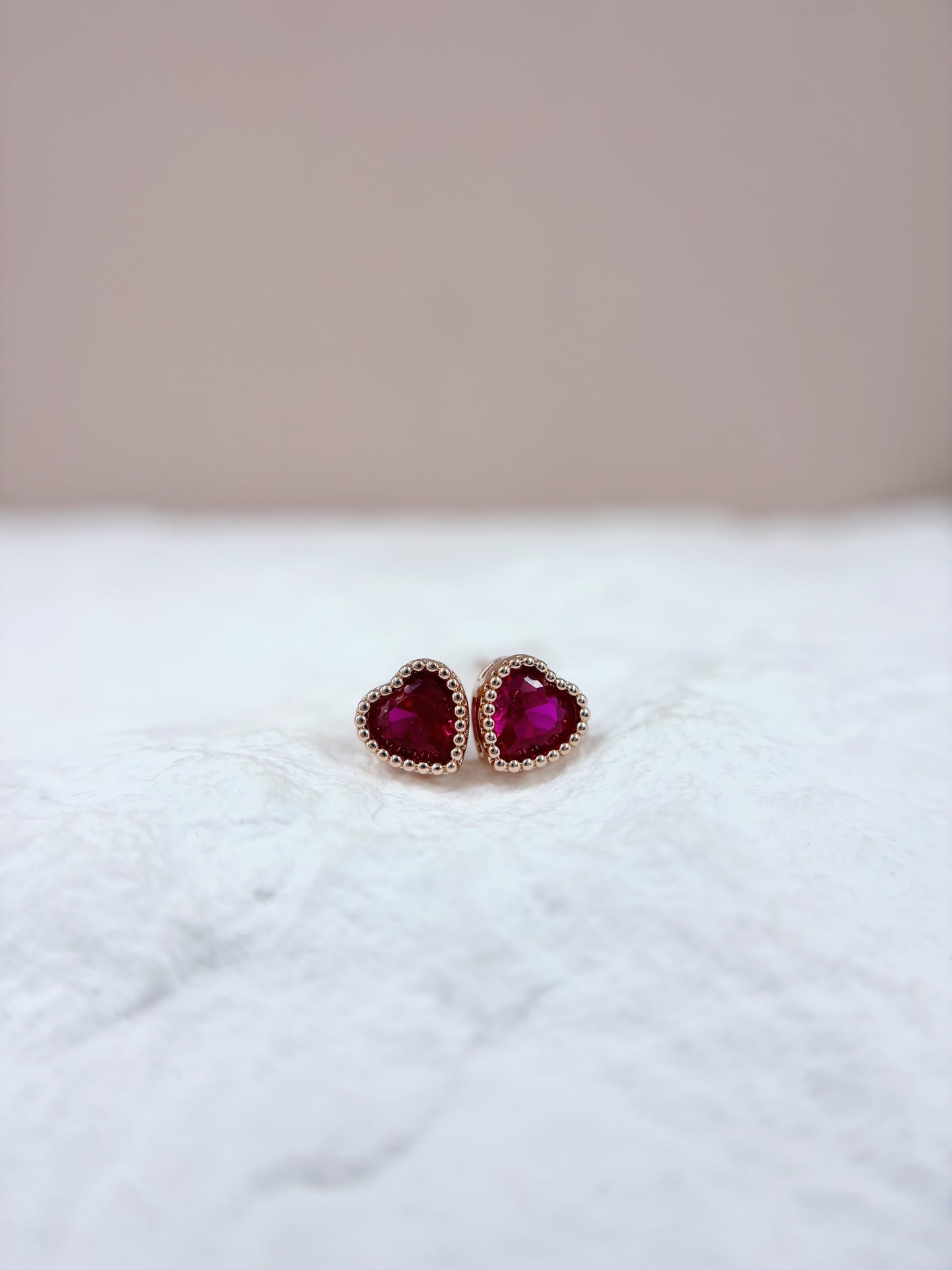 Earrings | 0.5 Carat | Dark Pink Heart Filigree