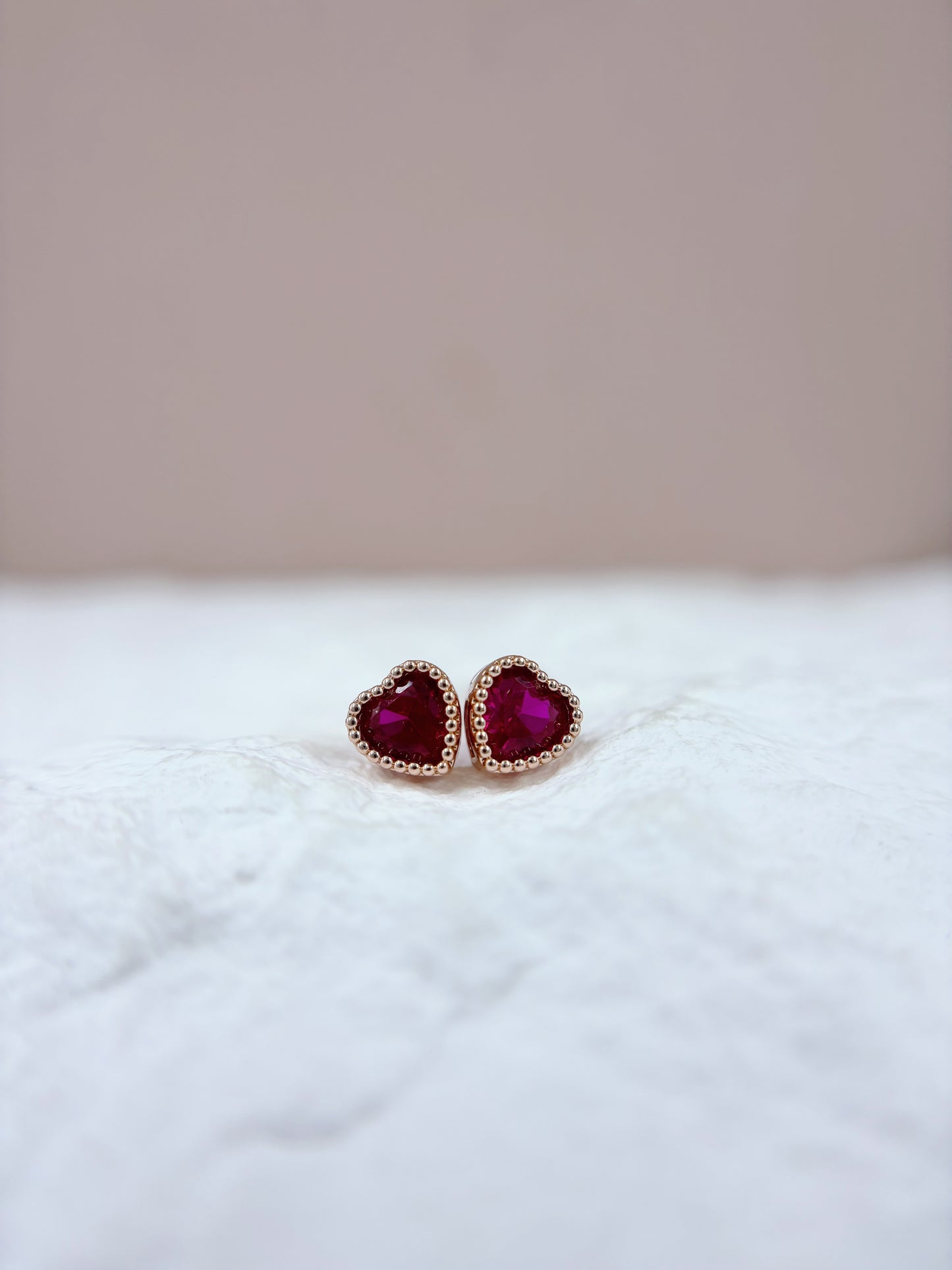 Earrings | 0.5 Carat | Dark Pink Heart Filigree