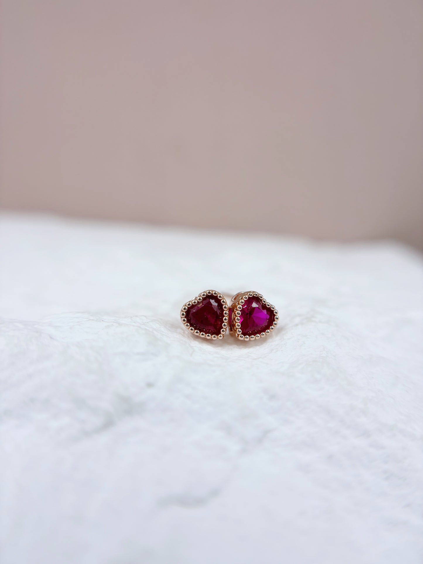 Earrings | 0.5 Carat | Dark Pink Heart Filigree