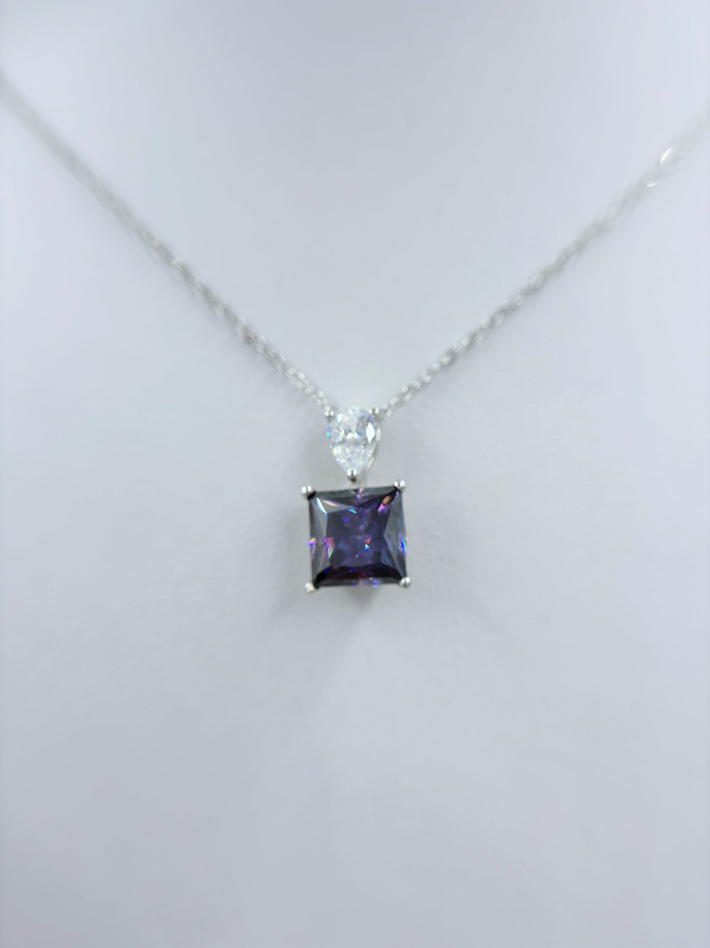 Necklace | 5 Carat | Ethereal Drop in Purple