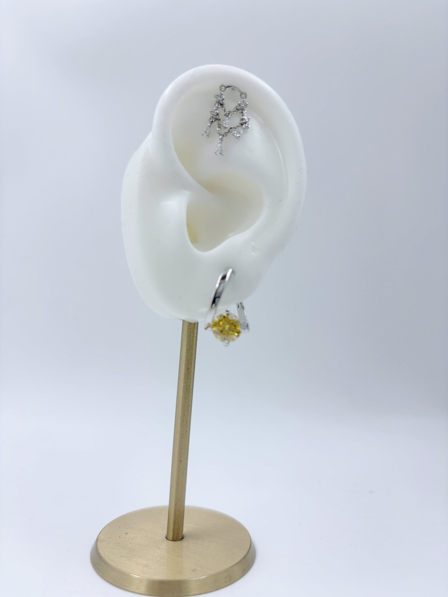 Earrings | 1 Carat | A Ribbon Twirl in Yellow
