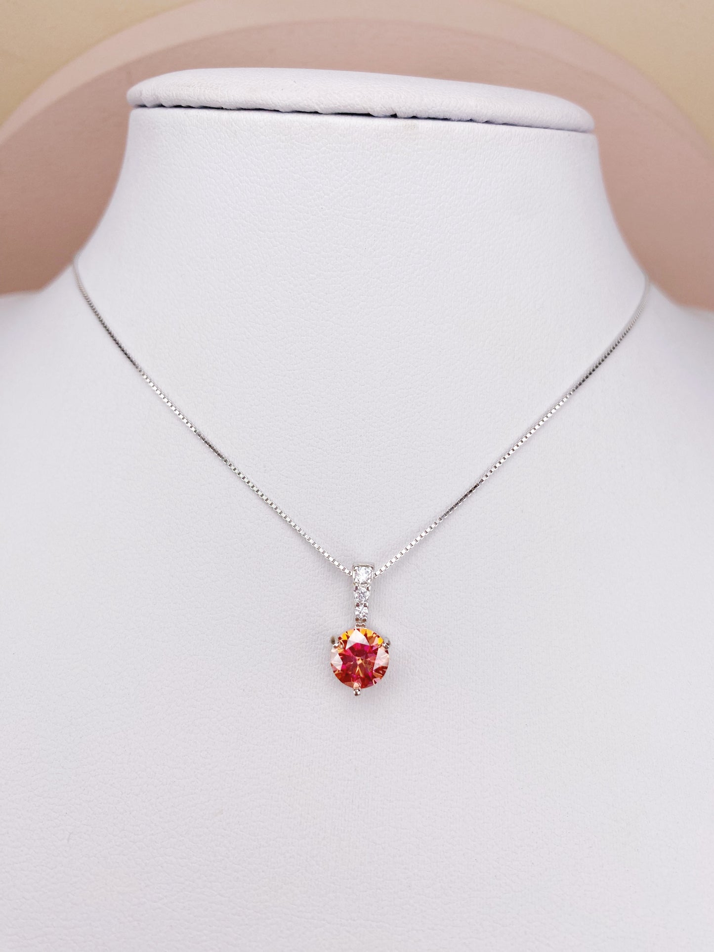 Necklace | 1 Carat | Flame Red