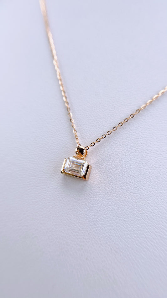 Necklace: 1 Carat | Colourless | Emerald Bezel