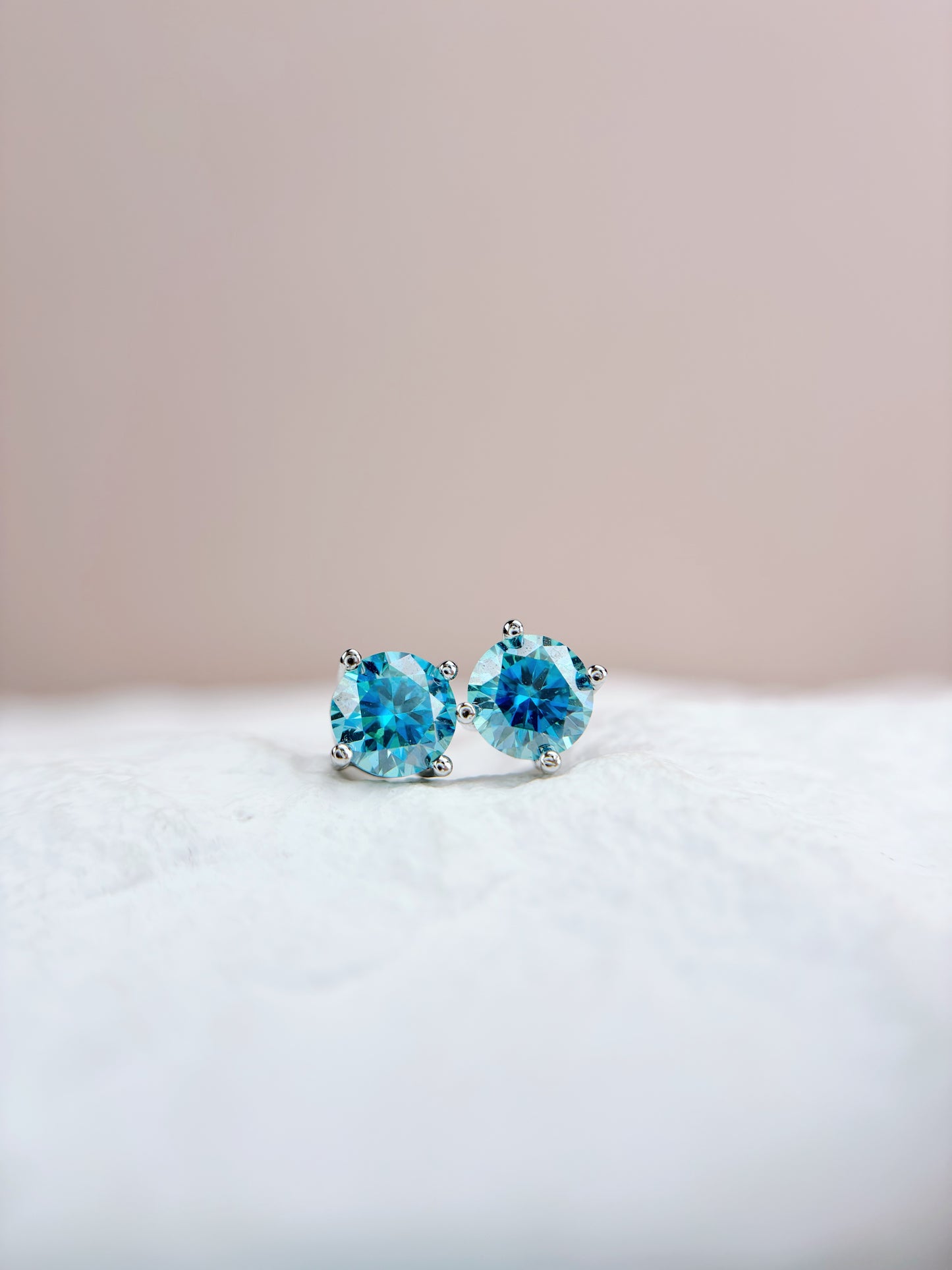 Earrings | 1 Carat | Cyan Blue