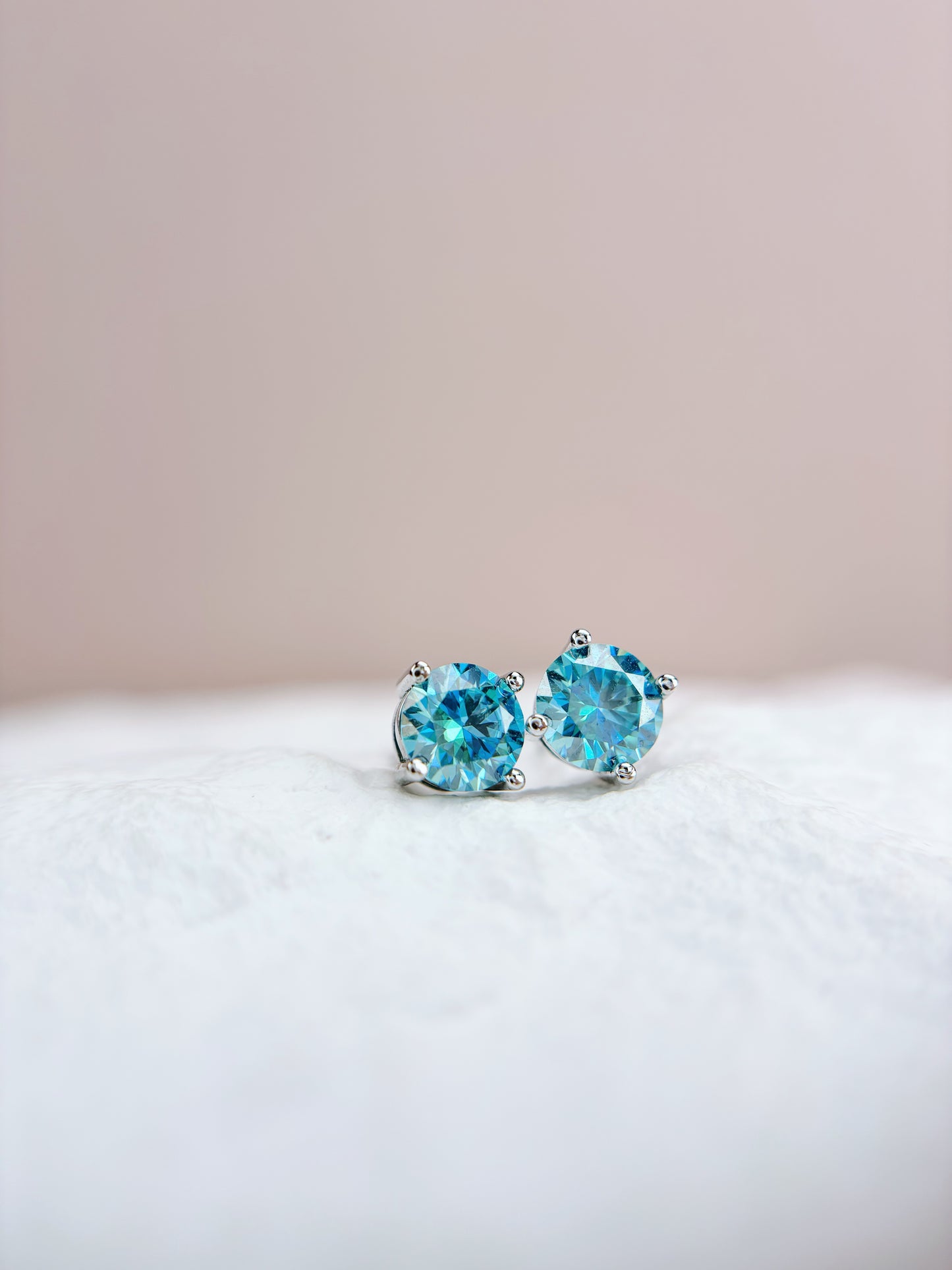 Earrings | 1 Carat | Cyan Blue