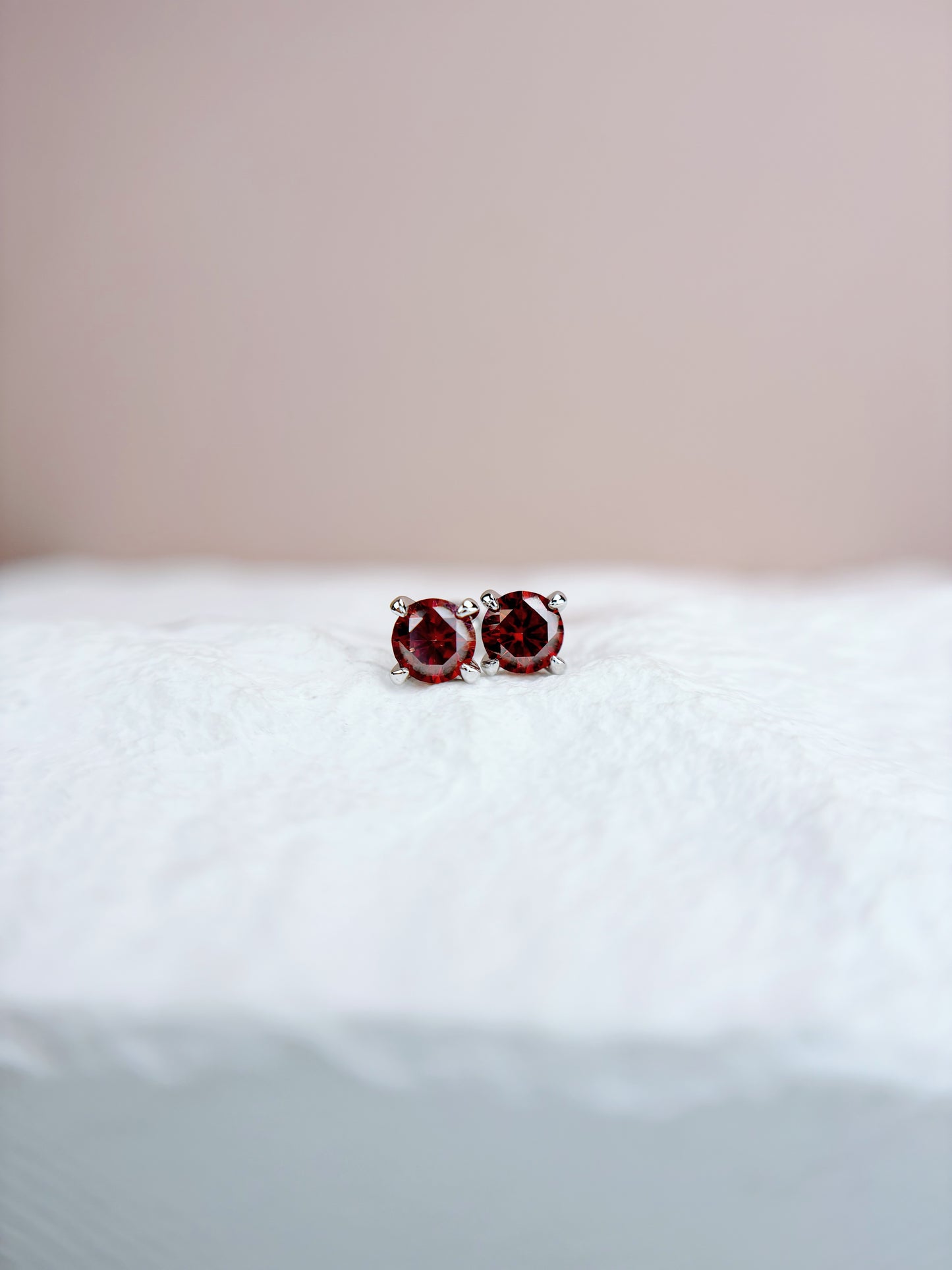 Earrings | 0.5 Carat | Scarlet Red