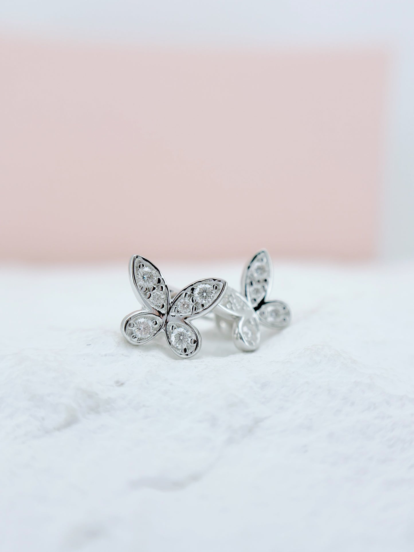 Earrings | Silvery Flutter