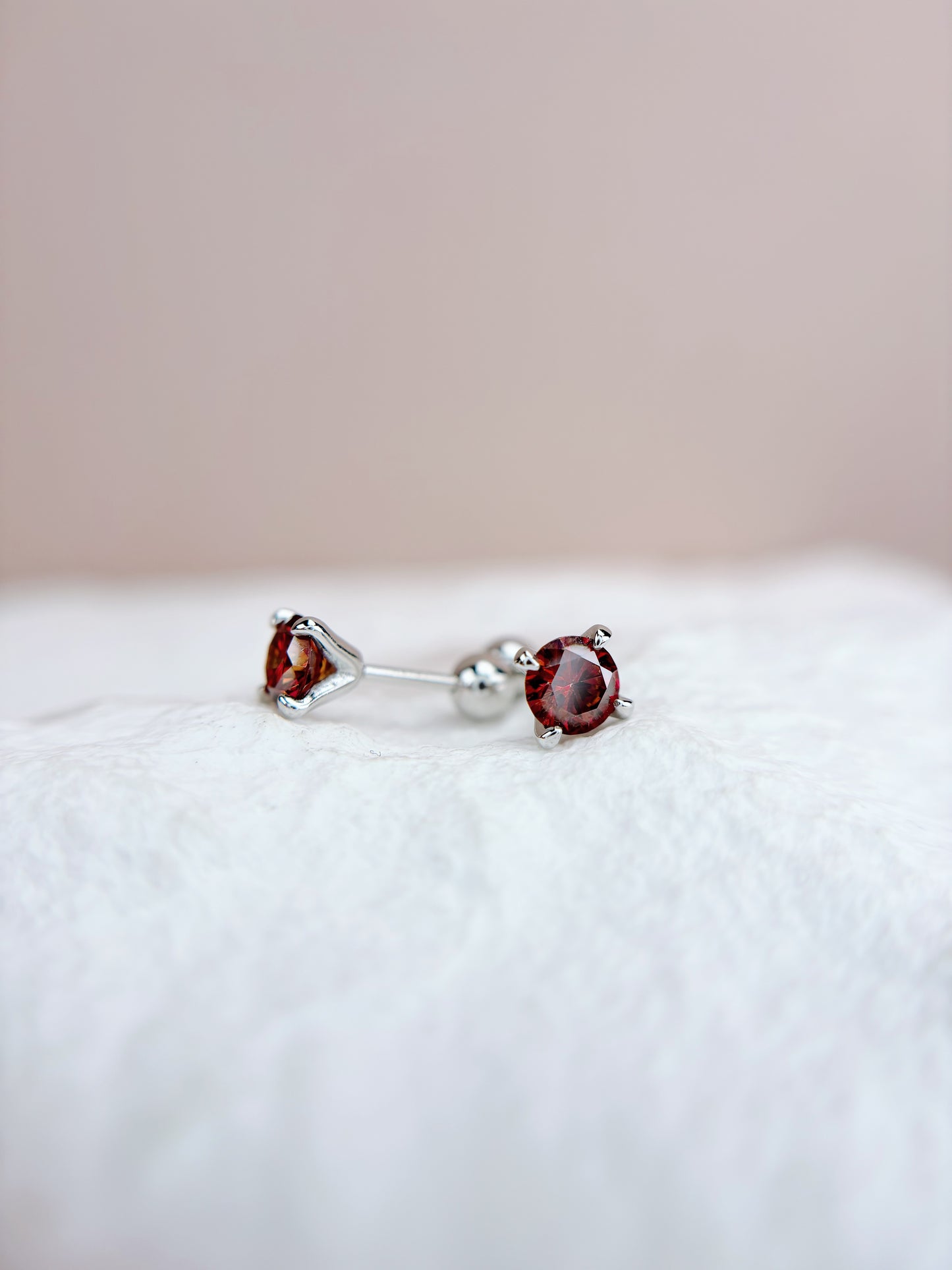 Earrings | 0.5 Carat | Scarlet Red