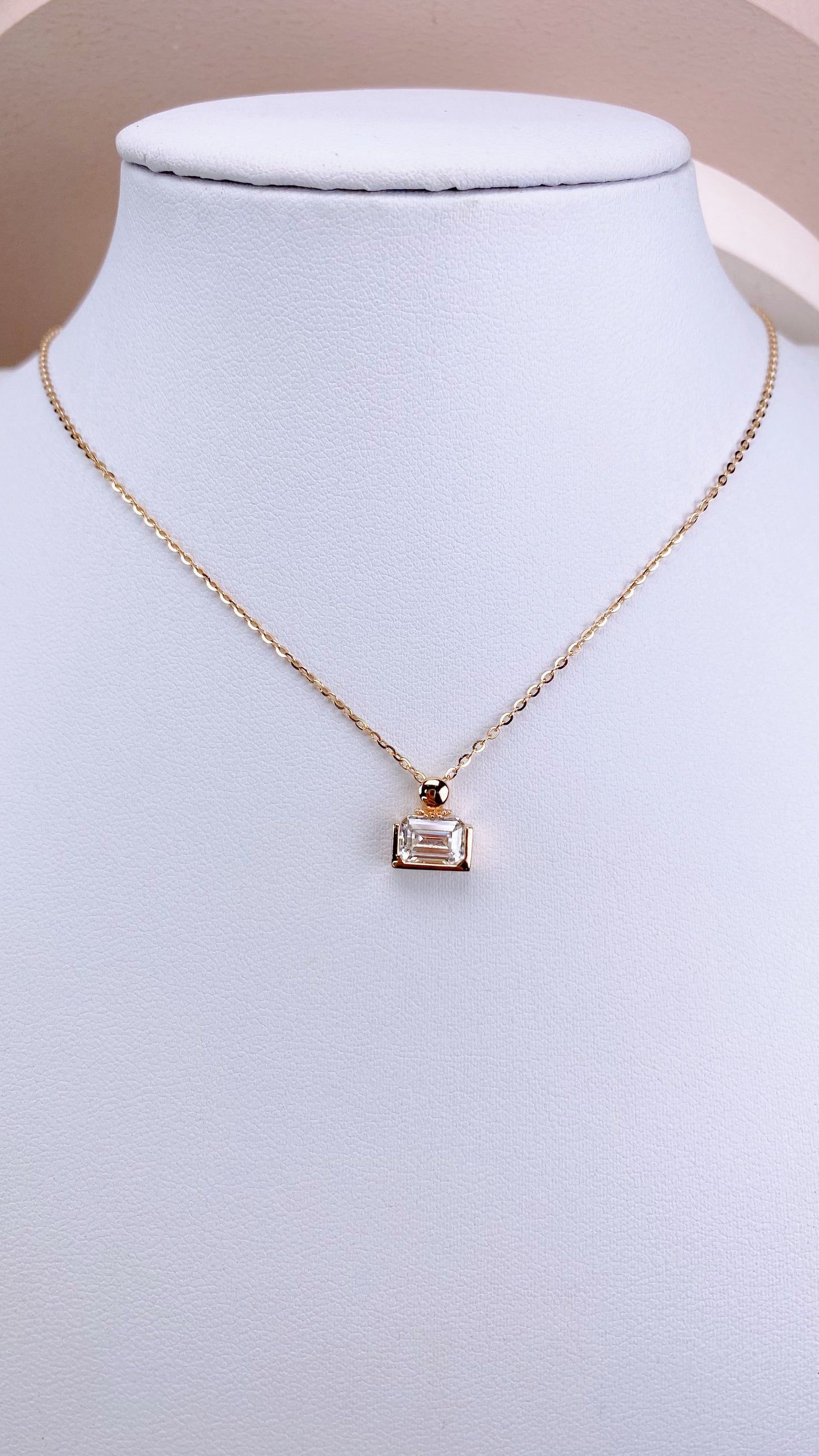 Necklace: 1 Carat | Colourless | Emerald Bezel