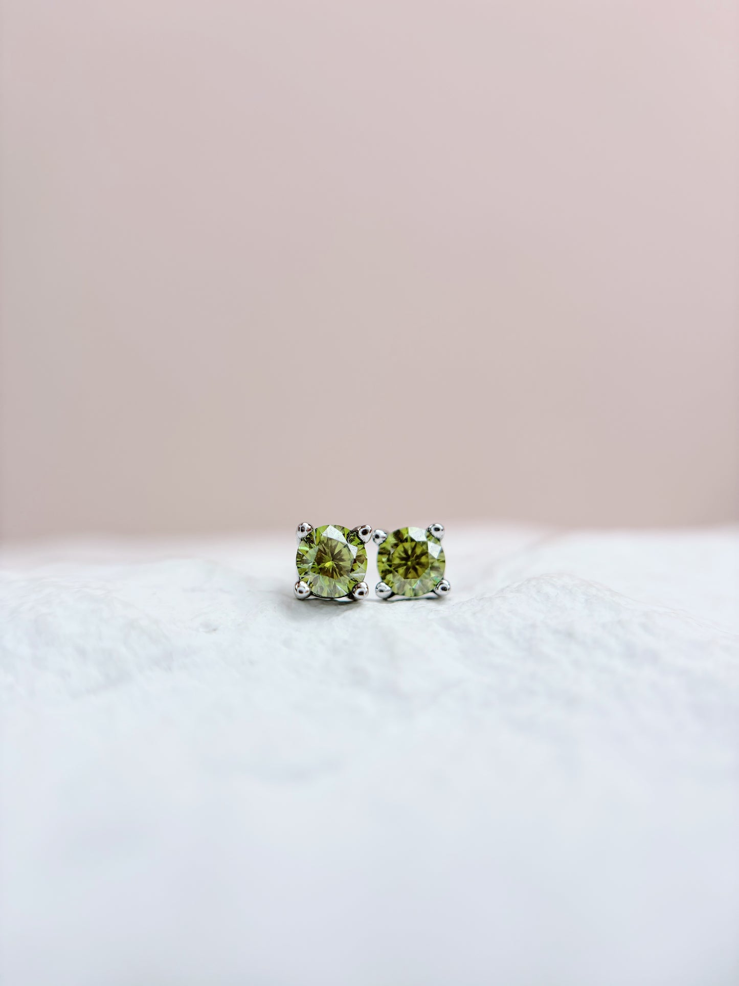 Earrings | 0.5 Carat | Olive Green