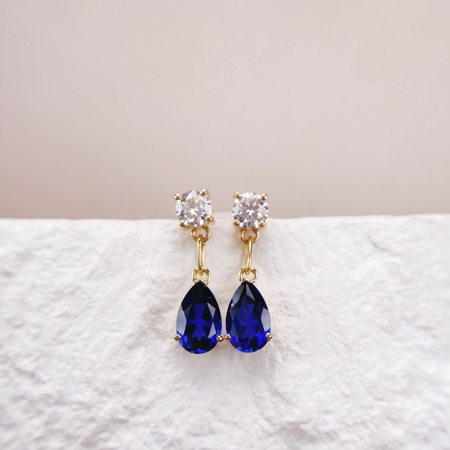 Earrings | 1 Carat | Lab Sapphire in 18K Yellow Gold