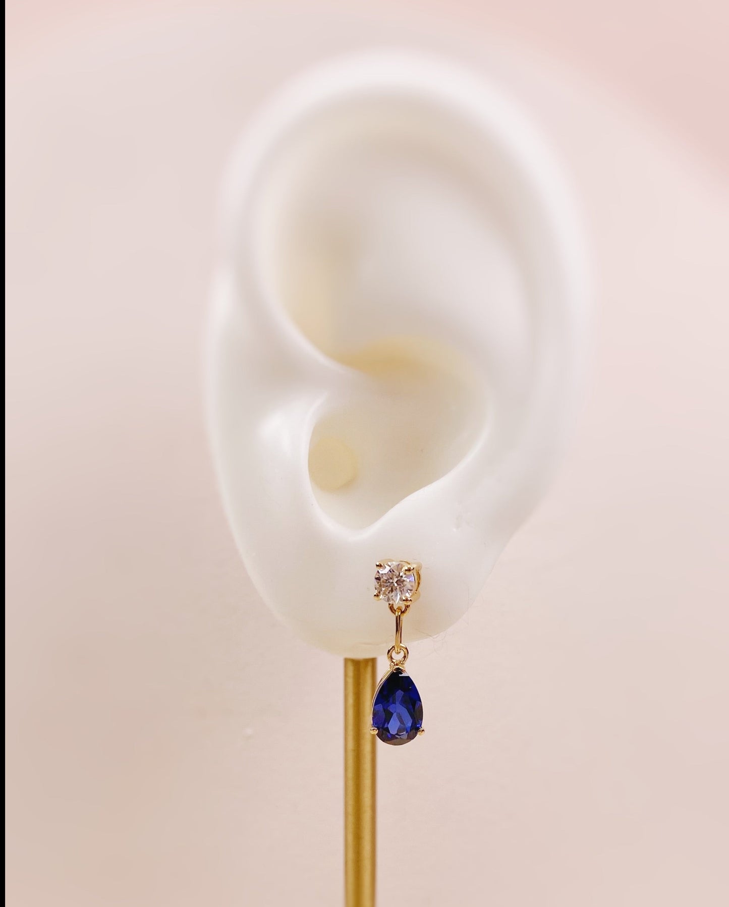 Earrings | 1 Carat | Lab Sapphire in 18K Yellow Gold