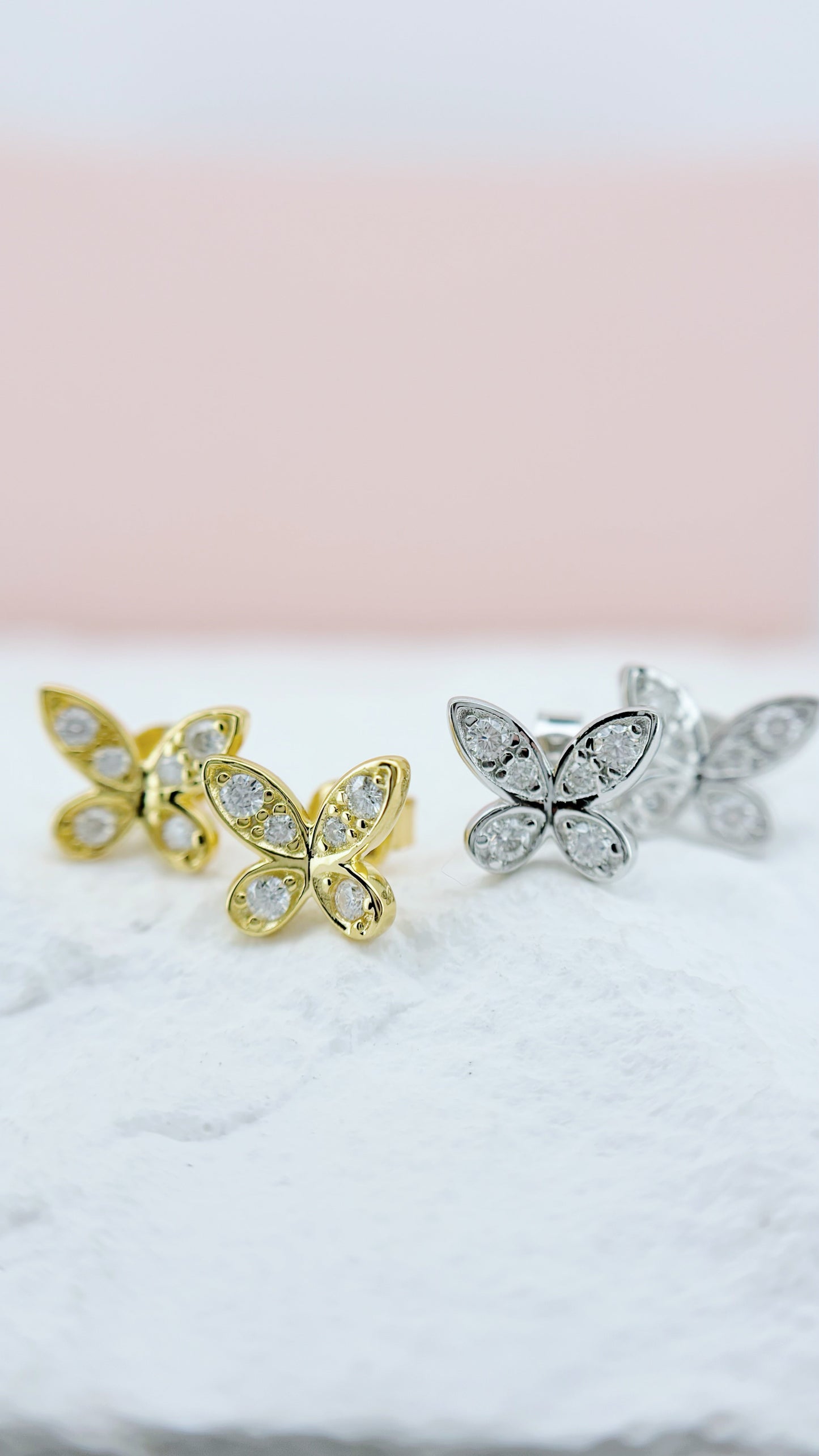 Earrings | Silvery Flutter