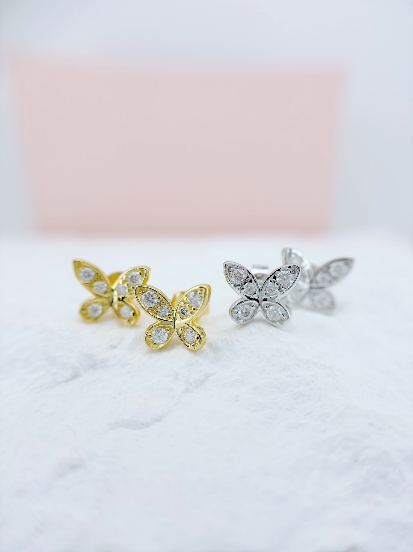 Earrings | Silvery Flutter