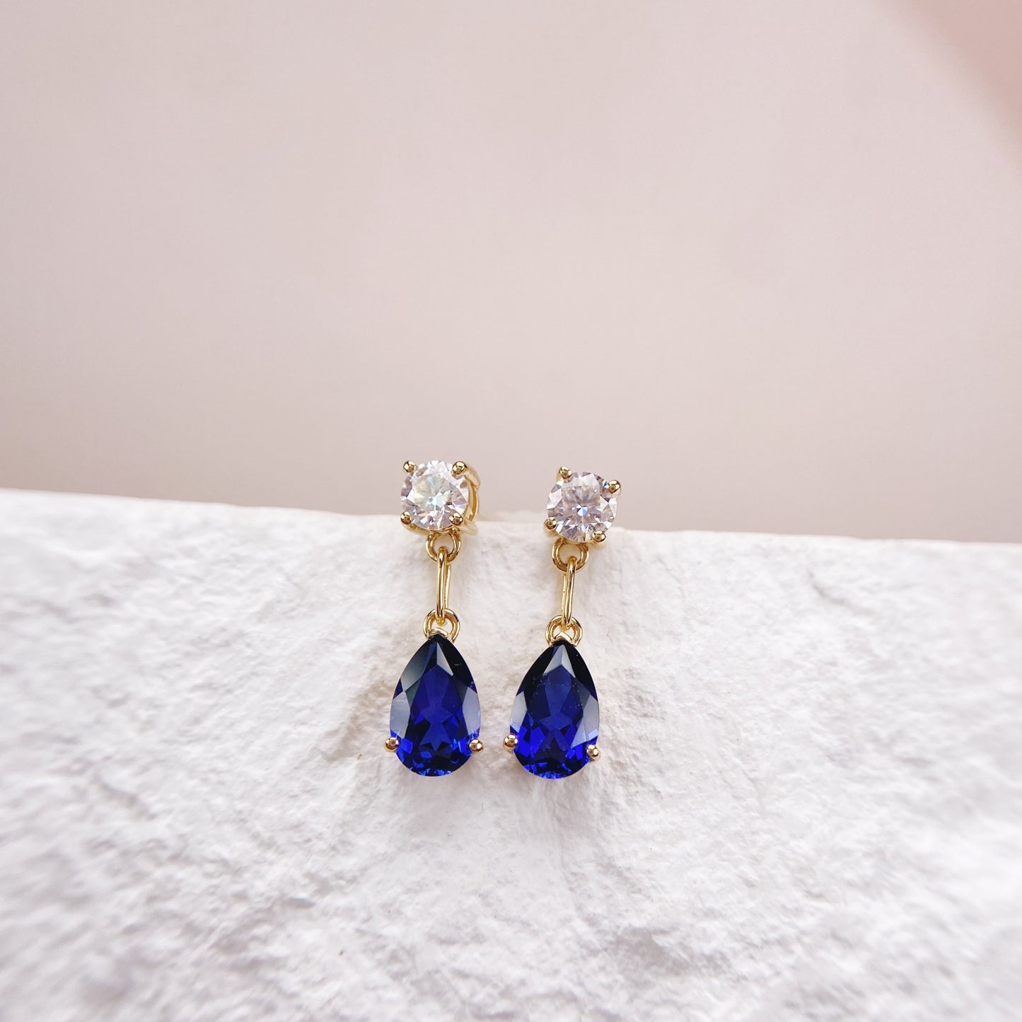 Earrings | 1 Carat | Lab Sapphire in 18K Yellow Gold