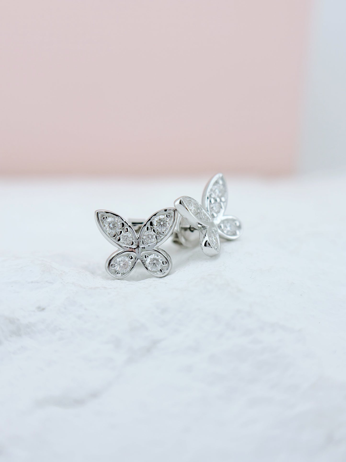 Earrings | Silvery Flutter