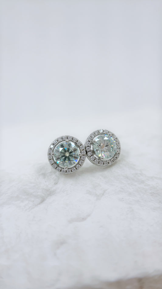 Earrings | 1 Carat | Icy Blue on Classic Halos