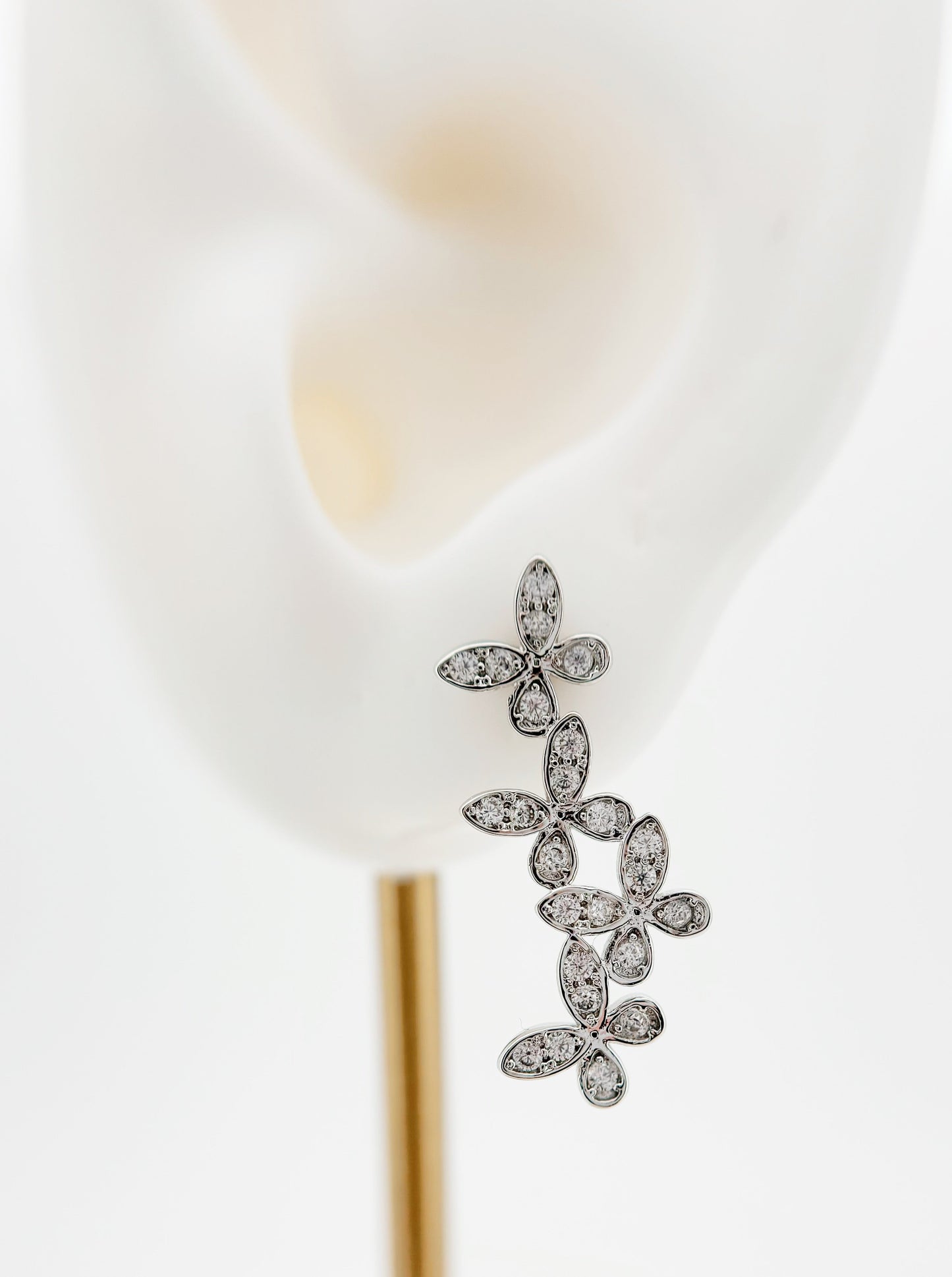 Earrings | Silvery Flutter Bouquet