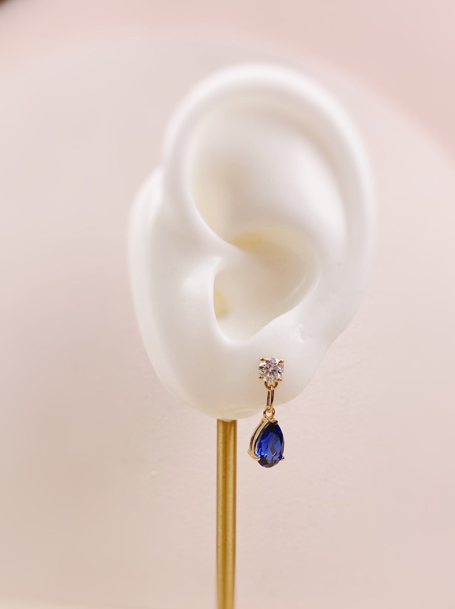 Earrings | 1 Carat | Lab Sapphire in 18K Yellow Gold