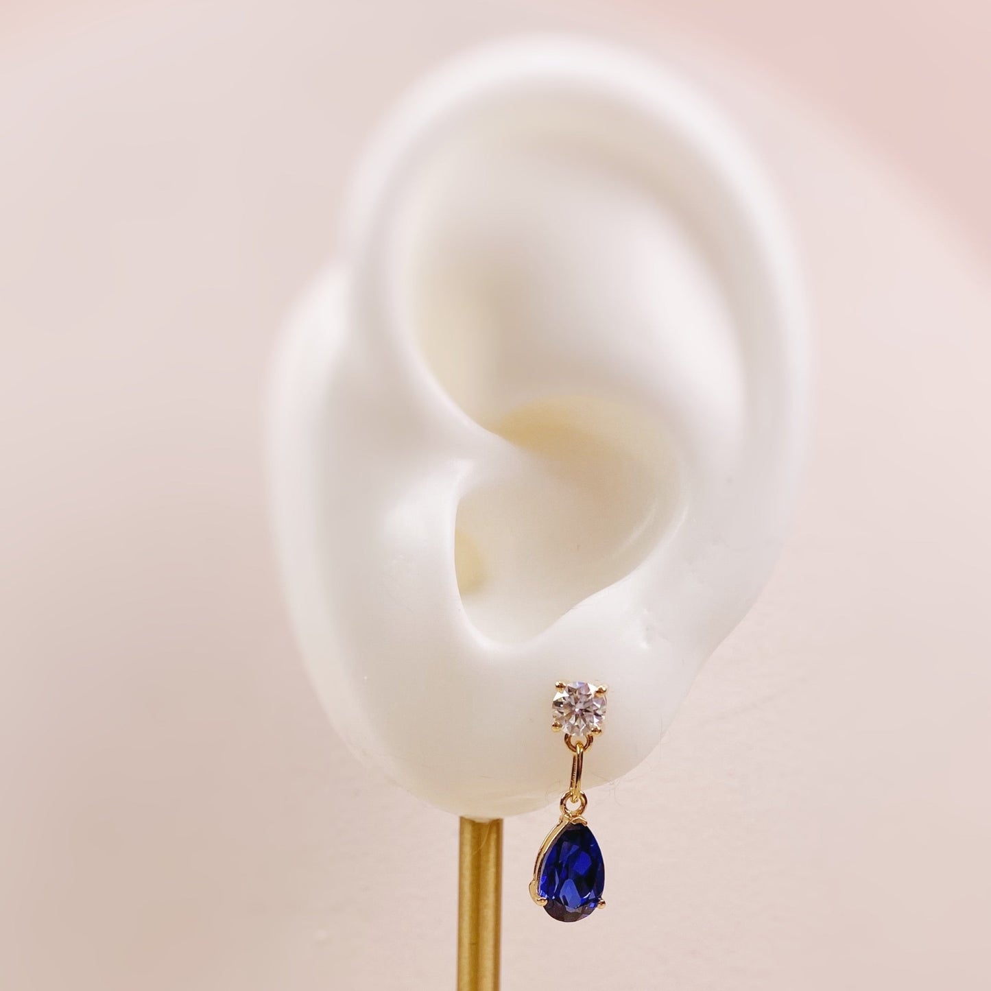 Earrings | 1 Carat | Lab Sapphire in 18K Yellow Gold