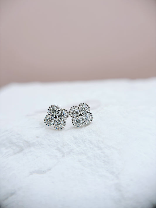 Earrings | White Gold Clover