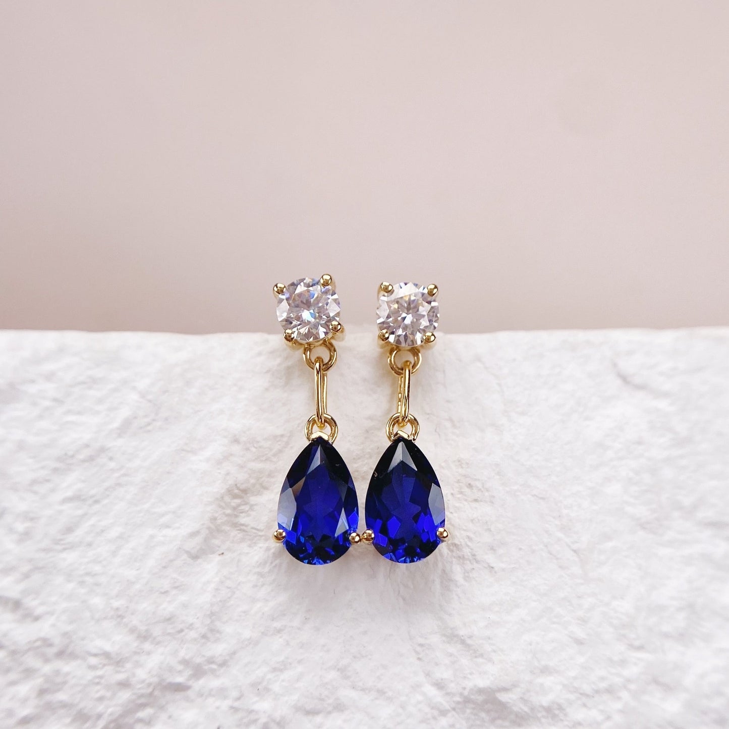 Earrings | 1 Carat | Lab Sapphire in 18K Yellow Gold