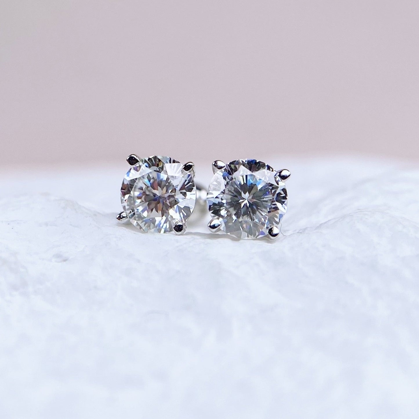 Made To Order : Screwback Earrings | 0.5 Carat | Colourless in 9 Blooms Cut